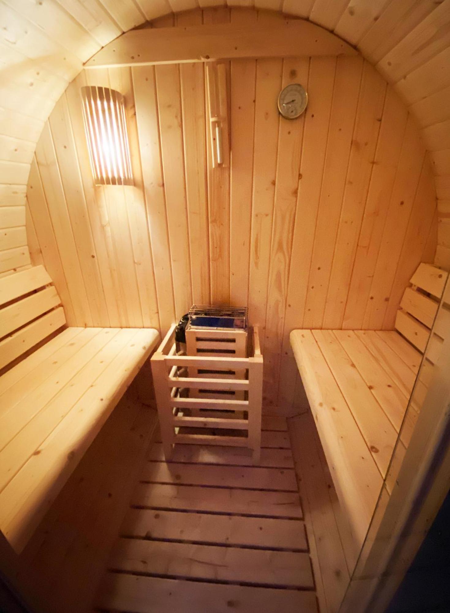 Ferien Im Wangerland Leuchtturm Minsen Schillig Hund Pool Sauna Appartement *